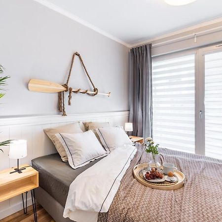 Komfortowy Apartament Z Parkingiem วรอตซวาฟ ภายนอก รูปภาพ