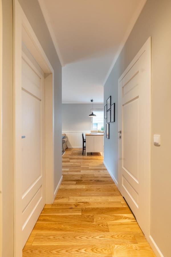 Komfortowy Apartament Z Parkingiem วรอตซวาฟ ภายนอก รูปภาพ