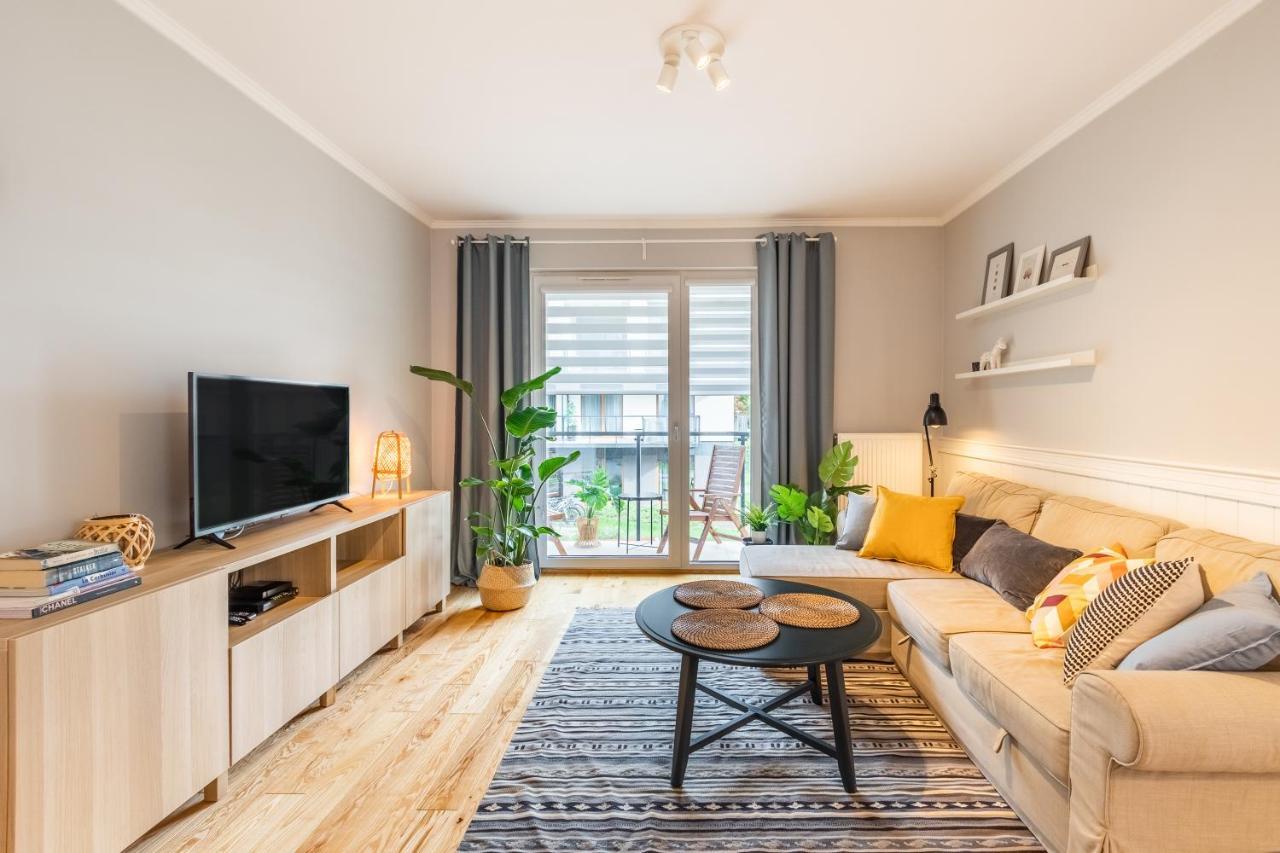 Komfortowy Apartament Z Parkingiem วรอตซวาฟ ภายนอก รูปภาพ
